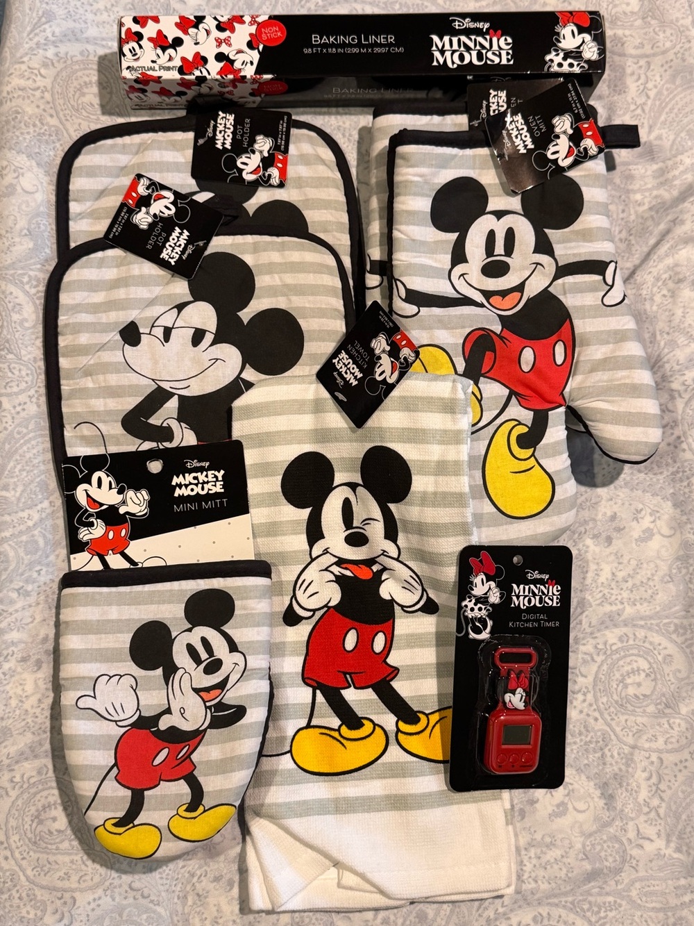 Disney Mickey Mouse Kitchen Linens Set